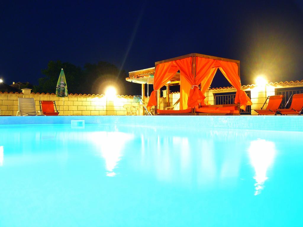 Guest House Arima Sushina ภายนอก รูปภาพ