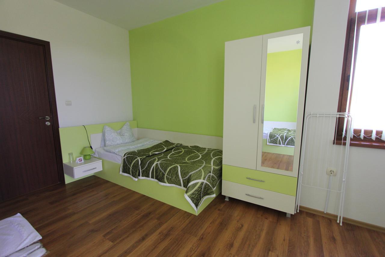 Guest House Arima Sushina ภายนอก รูปภาพ